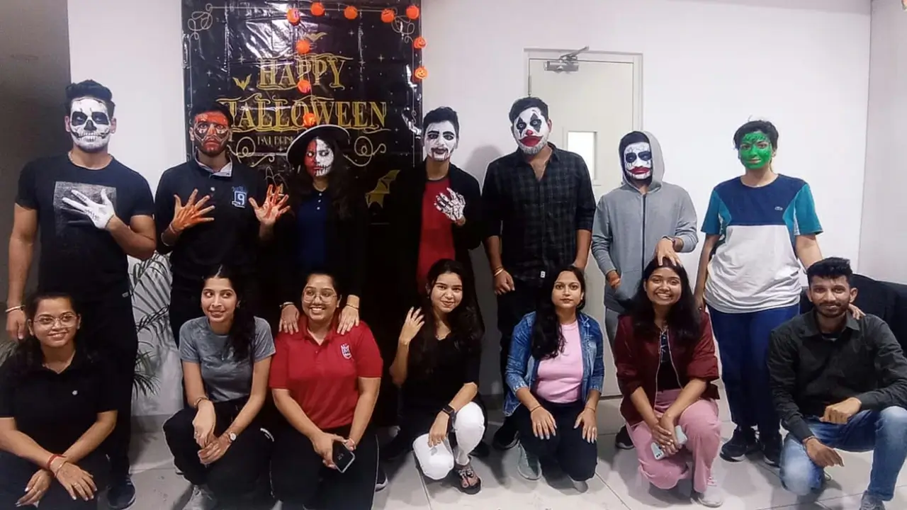 Halloween Face Painting @IMM